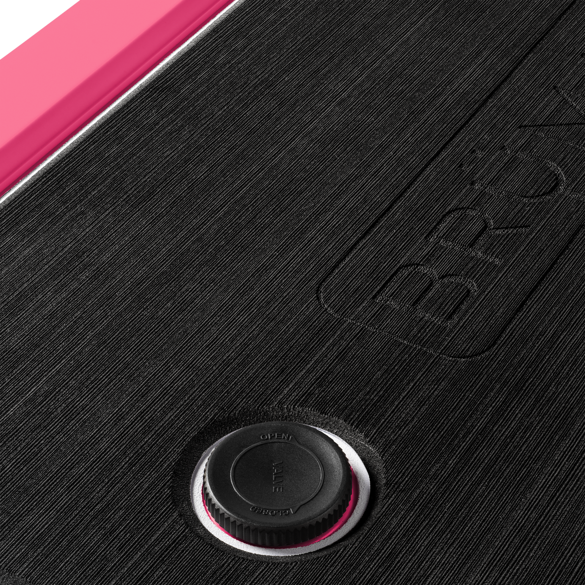 brutank-n4 brutank-55qt-neonpink-vent.png